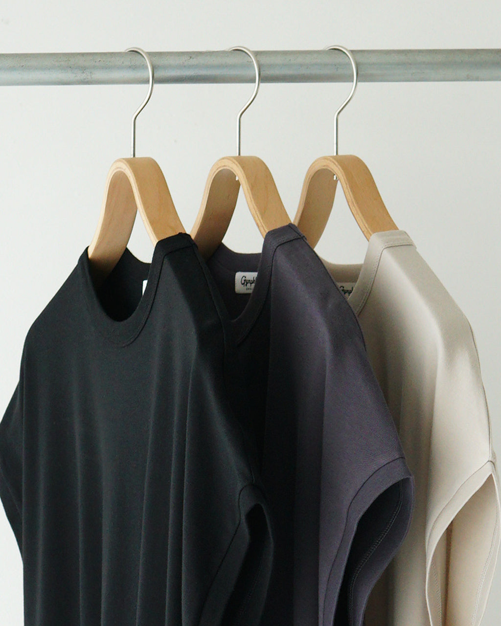 Gymphlex ジムフレックス ノースリーブ ワンピース CREW NECK SLEEVELESS DRESS クルーネック スリーブレス ボックスシルエット ドレス ロング丈 フレンチスリーブ ロゴ GY-C0325 FLK【送料無料】