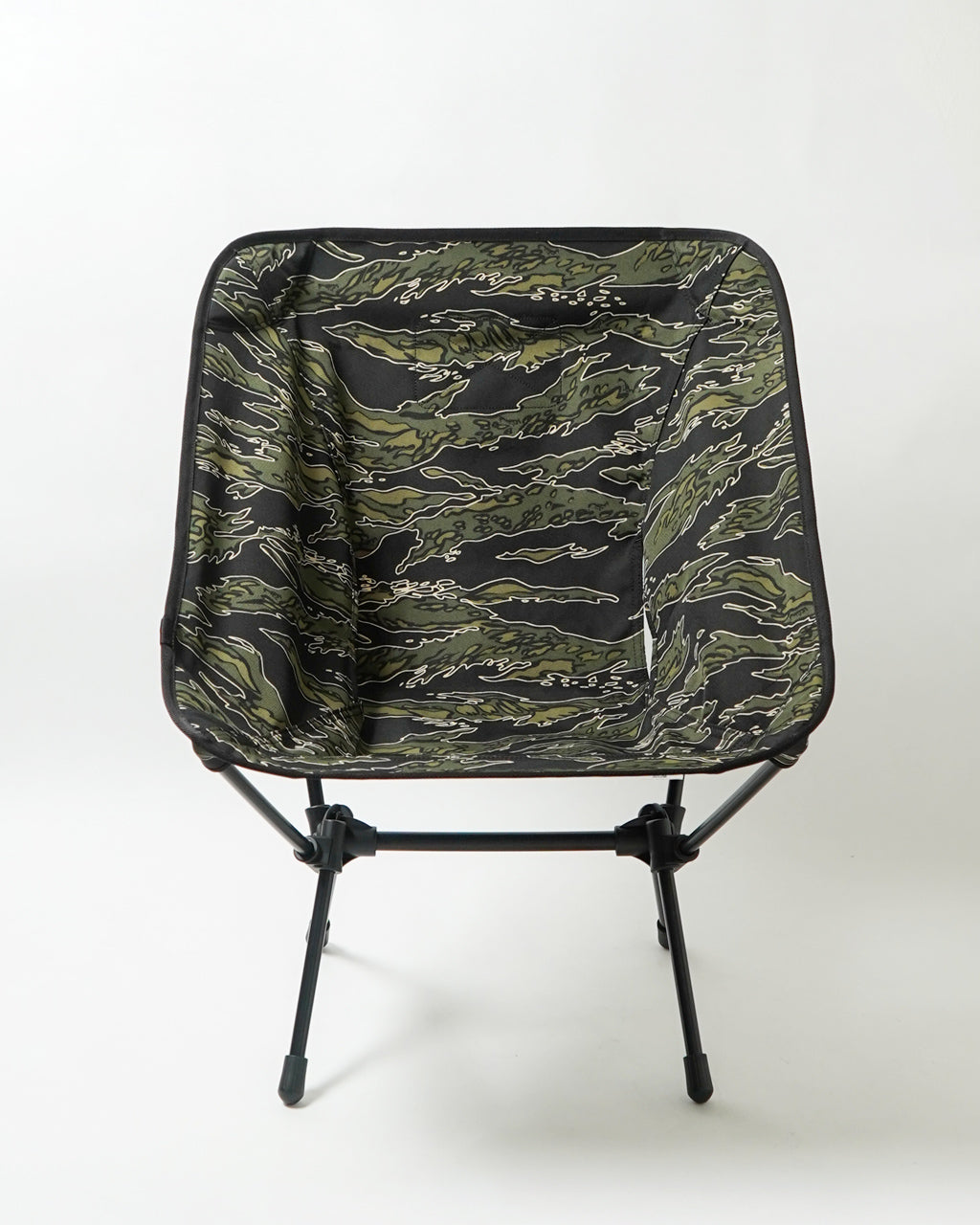 Helinox ヘリノックス タクティカルチェア Tac. Chair-Xray Tiger Camo タックチェア エックスレイ タイガーカモ 折り畳み式 コンパクトチェア ギフト【クーポン対象外】【送料無料】