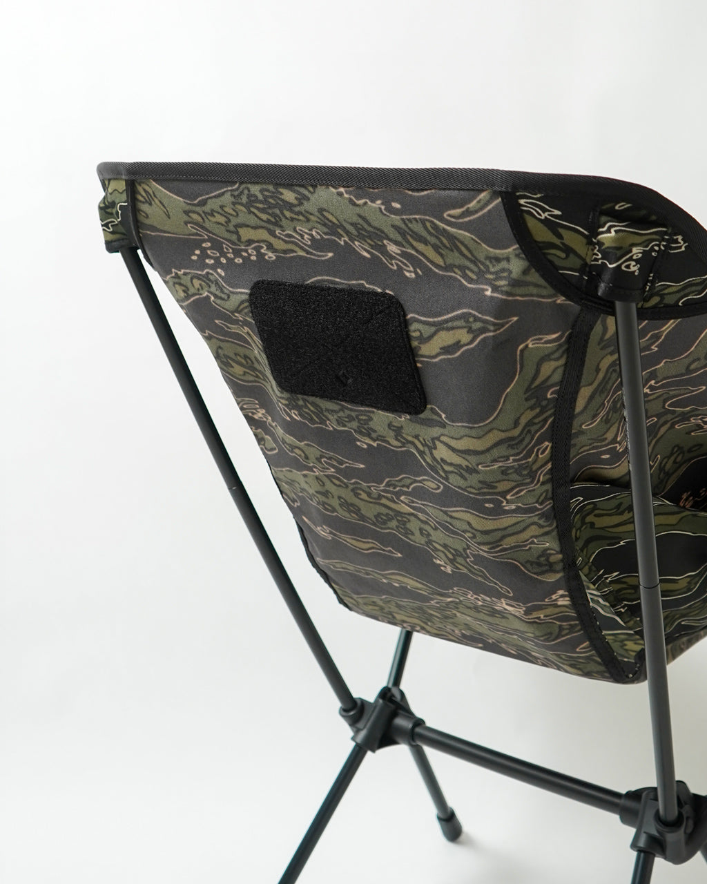 Helinox ヘリノックス タクティカルチェア Tac. Chair-Xray Tiger Camo タックチェア エックスレイ タイガーカモ 折り畳み式 コンパクトチェア ギフト【クーポン対象外】【送料無料】