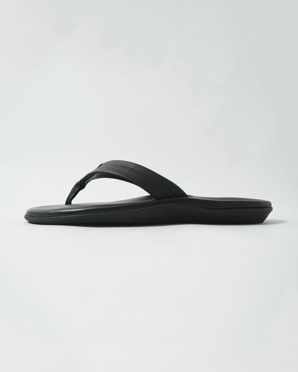 レザー トングサンダル TONG PB202
