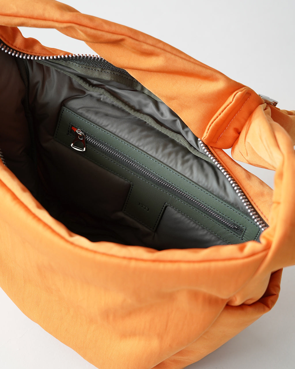 ANNIE PUFFER TOWN MOON BAG ITTI-BAG-121-ACCB