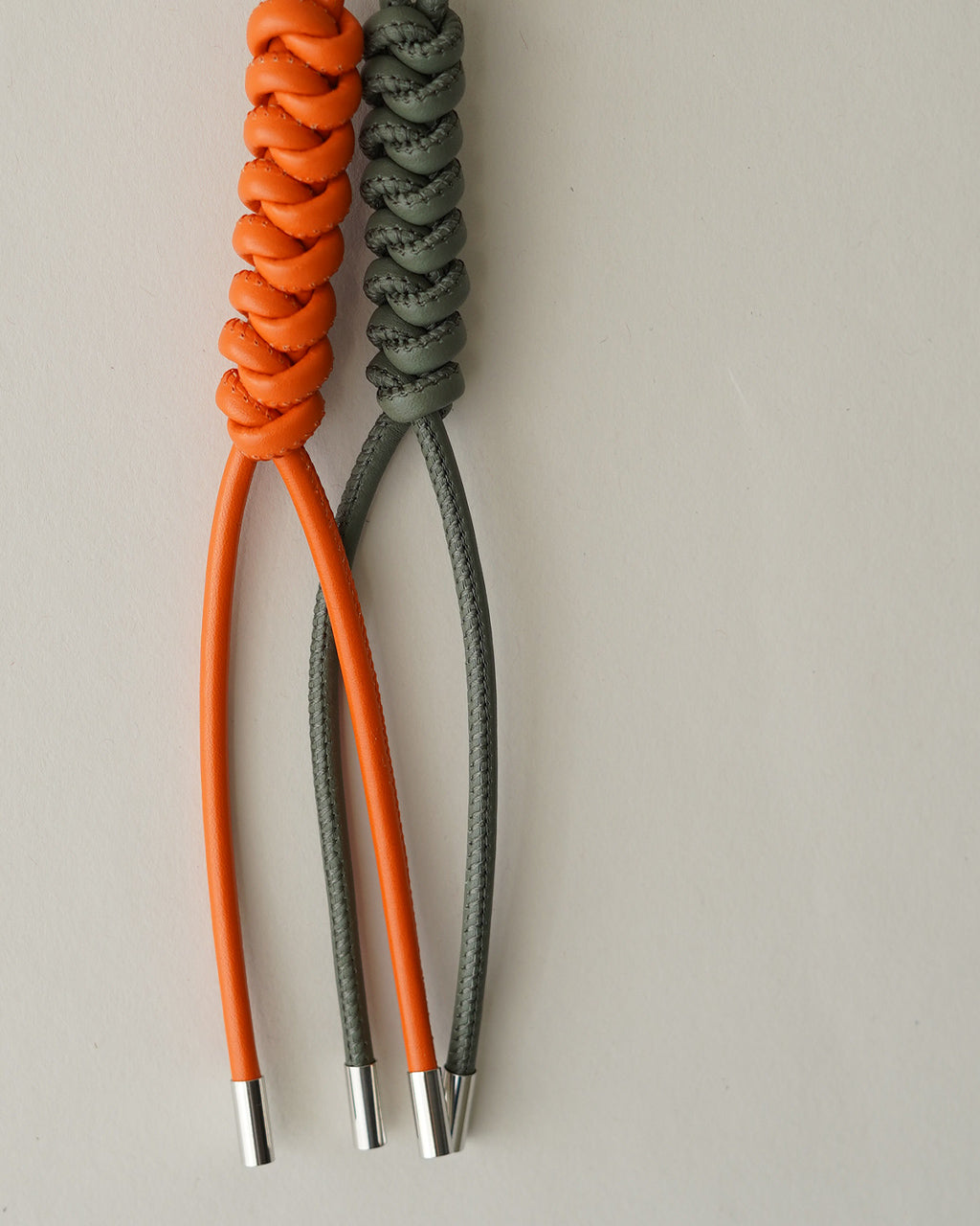 CRISTY SNAKEKNOT CHARM ITTI-GOODS-063-26Q1
