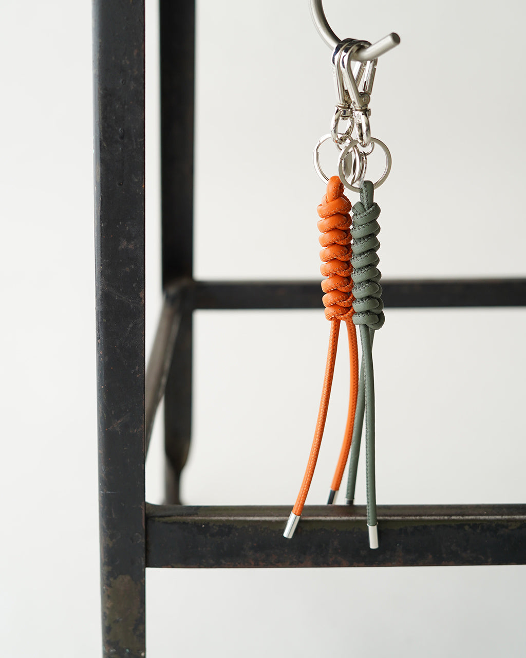 CRISTY SNAKEKNOT CHARM ITTI-GOODS-063-26Q1
