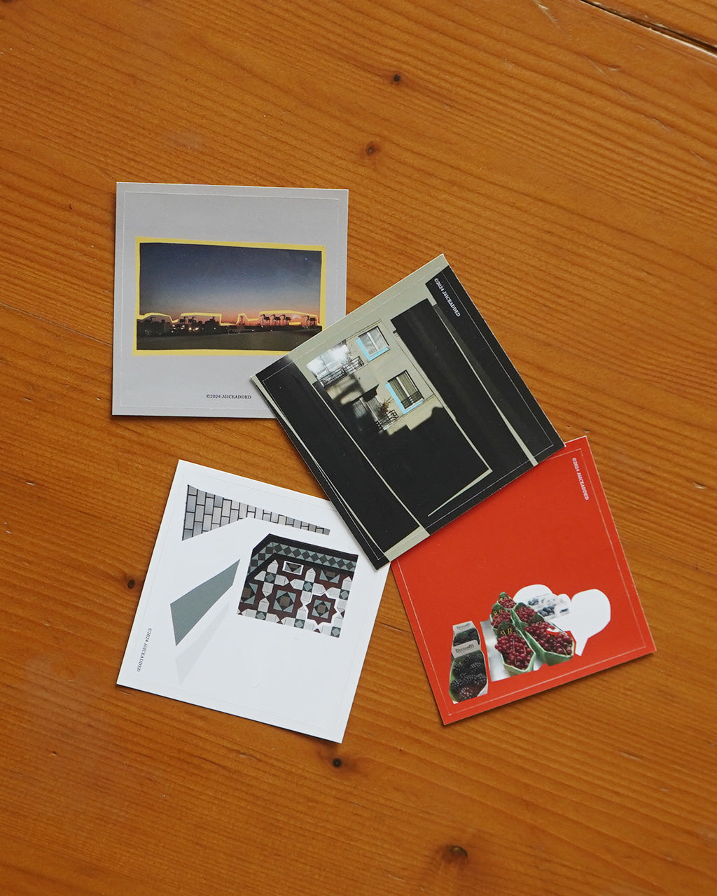 STICKER 4-PIECE SET J241SC010509