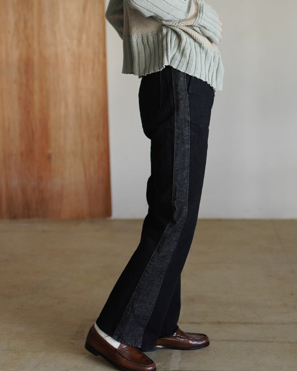 Side Stripe Denim Trousers J253DN01
