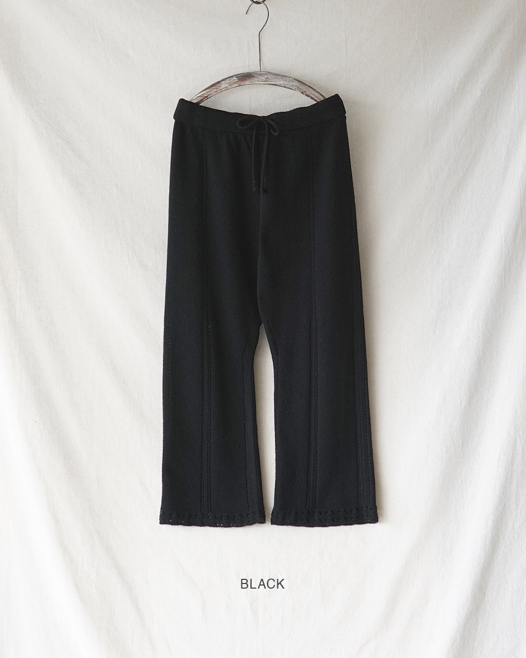 Triangle Pattern Knit Pants J253KN06