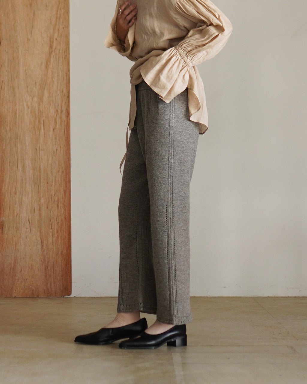 Triangle Pattern Knit Pants J253KN06