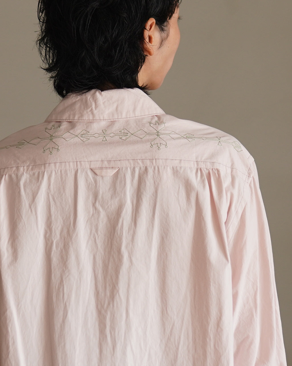 Geometric Embroidered Shirt J253SH02