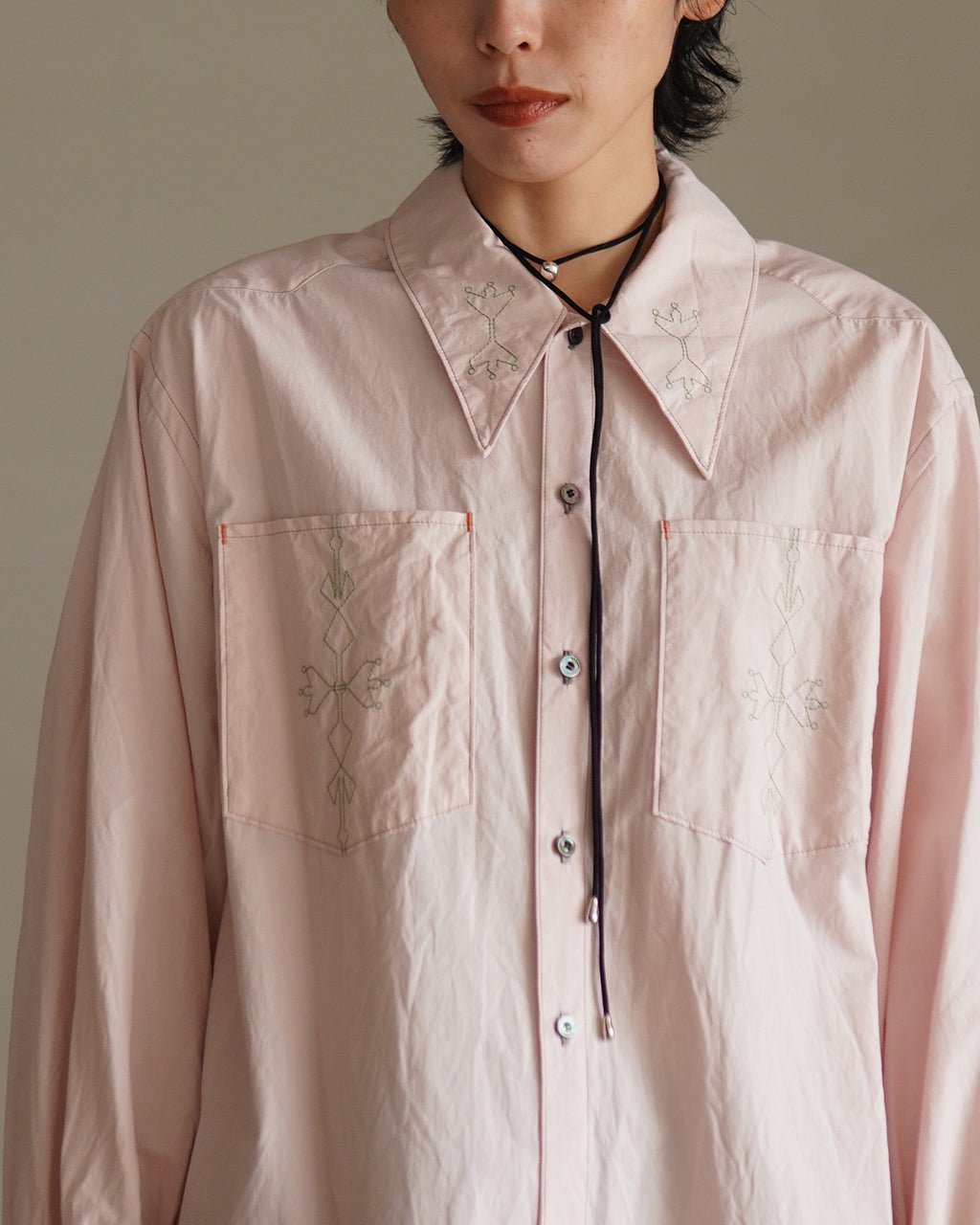 Geometric Embroidered Shirt J253SH02