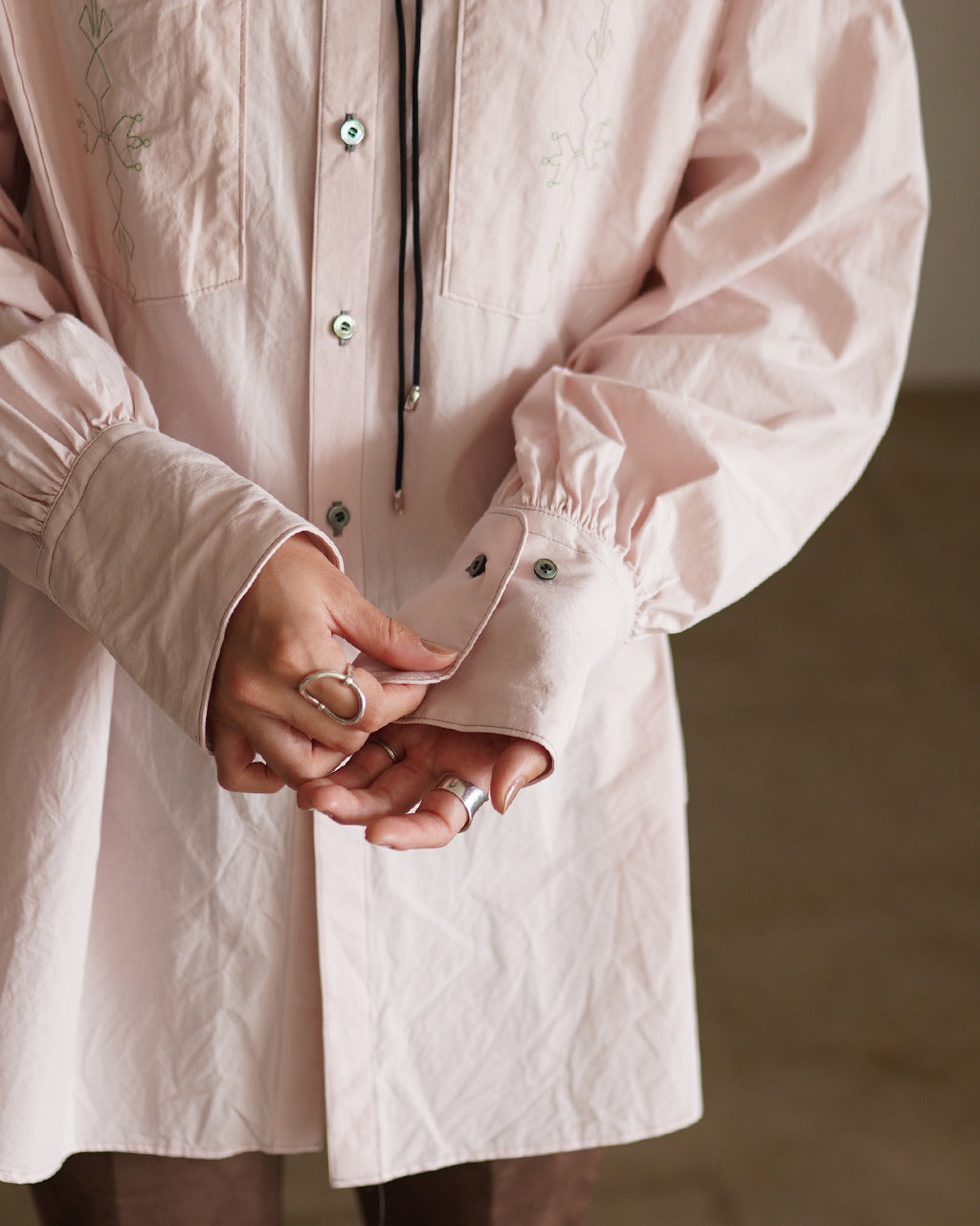 Geometric Embroidered Shirt J253SH02