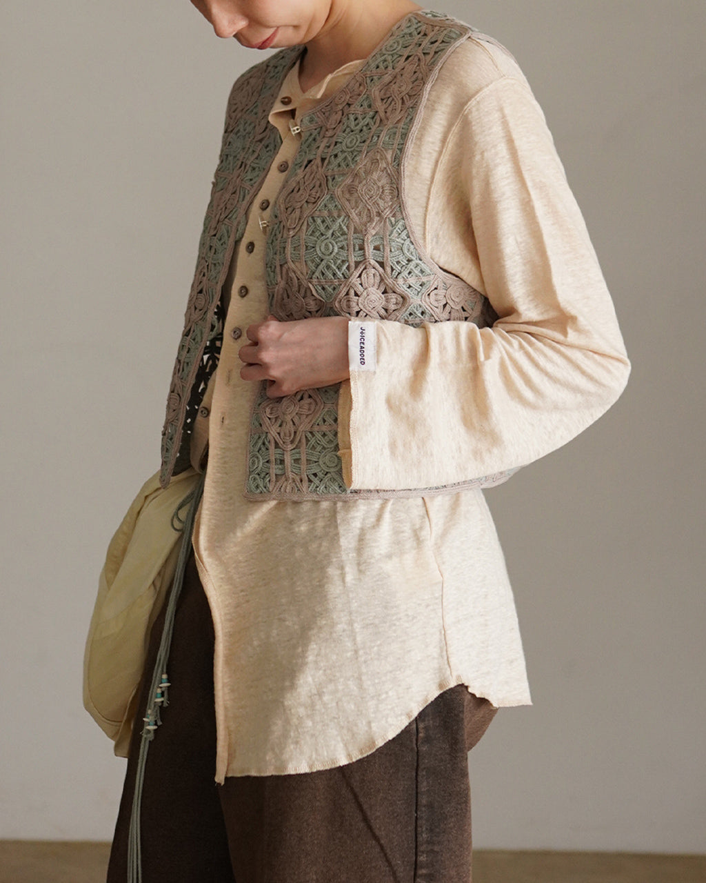 JOICEADDED ジョイスアディッド Embroiderded Vest 刺繍ベスト | Crouka(クローカ)
