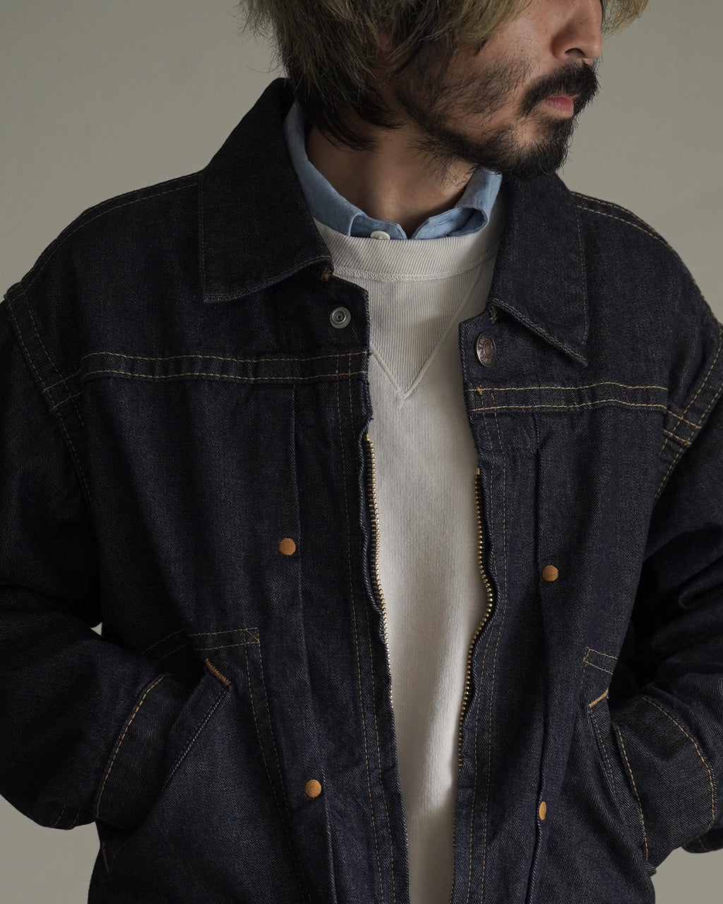 Double V Pullover KS26FCS05