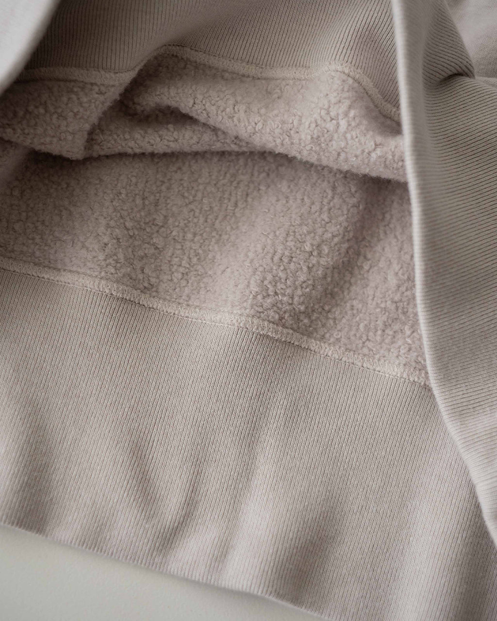 Double V Pullover KS26FCS05