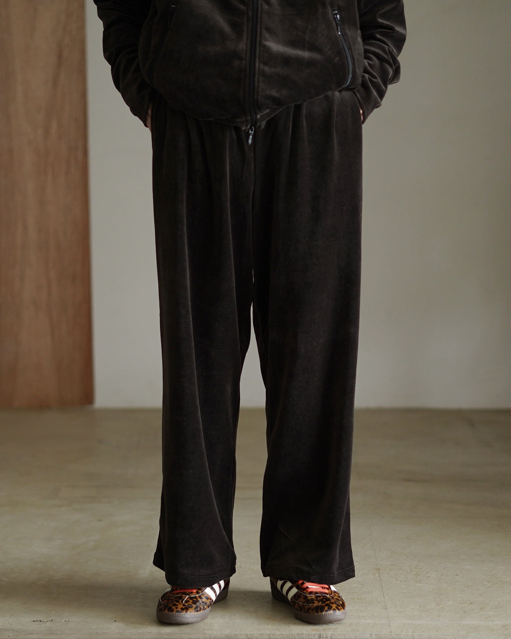 30/- Organic Cotton Velour Track Pants M25C19PT01C