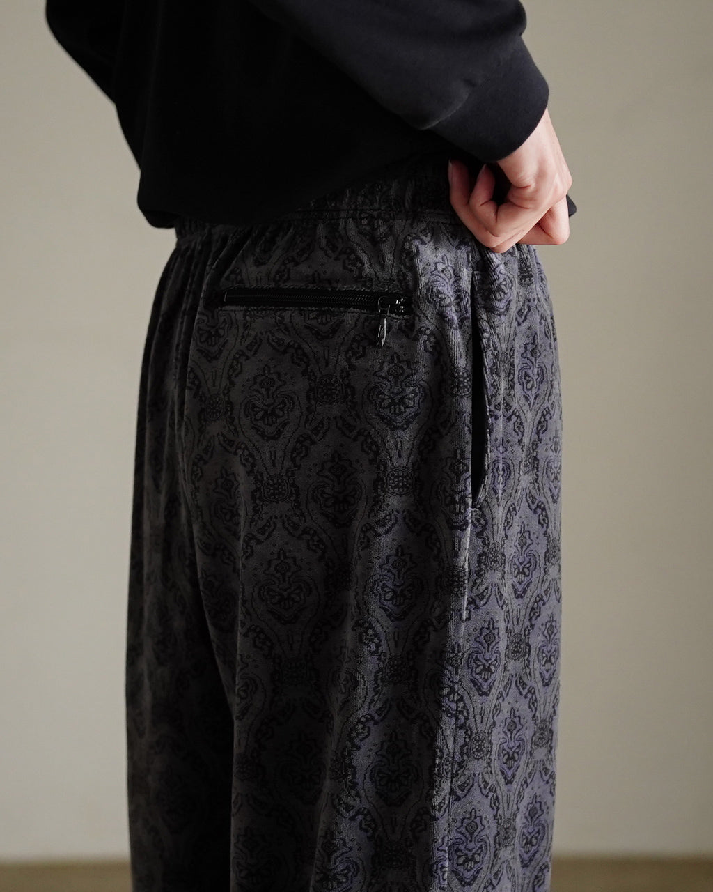 Velour Jacquard Track Pants M25C20PT01C
