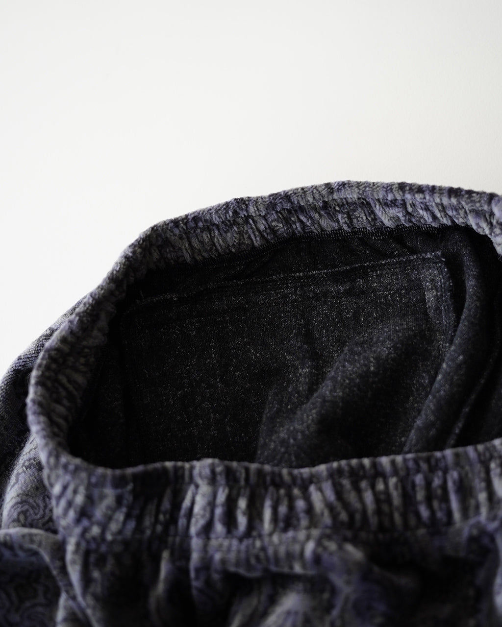 Velour Jacquard Track Pants M25C20PT01C