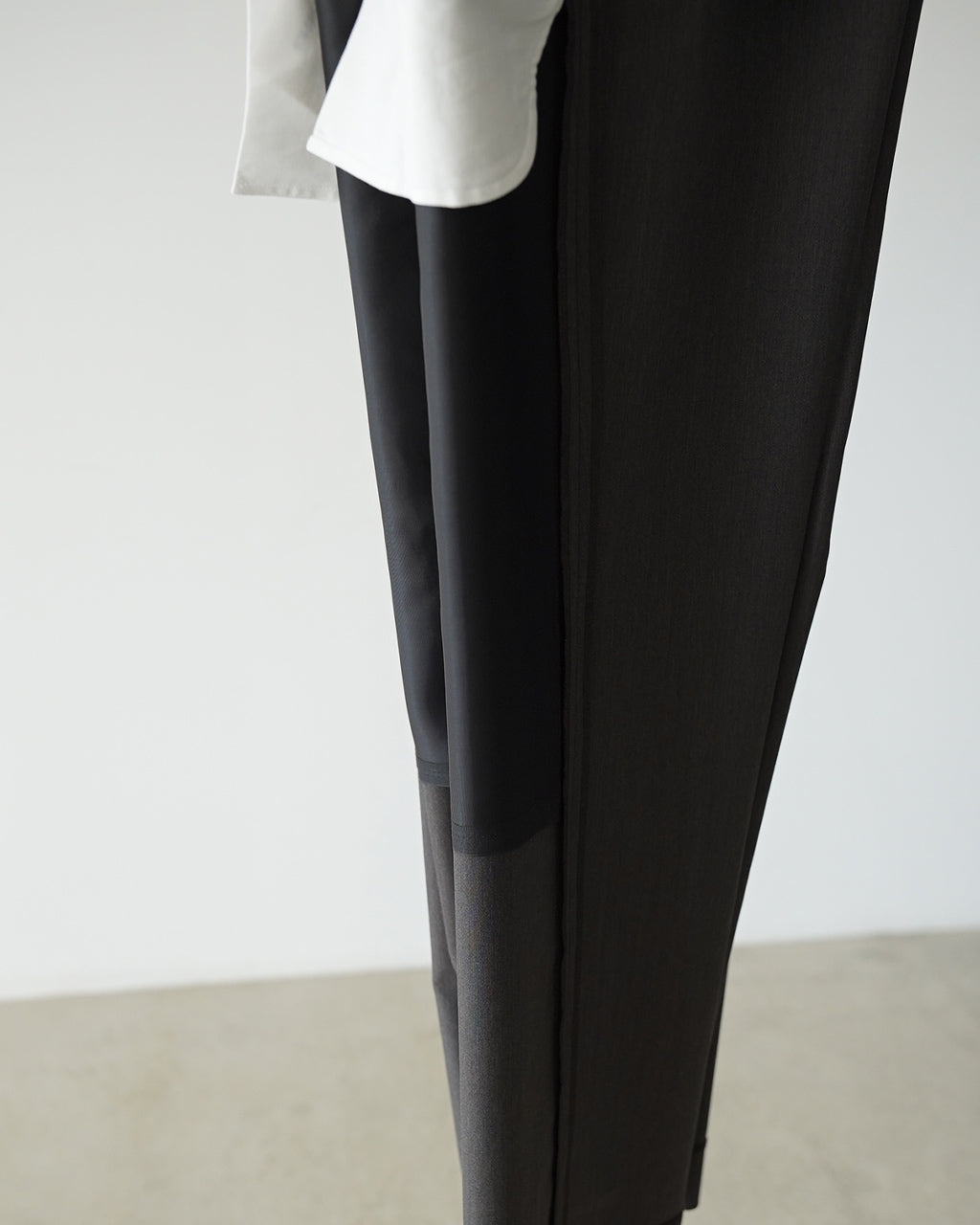 REGULAR FIT STRAIGHT TROUSERS M26C01PT02C