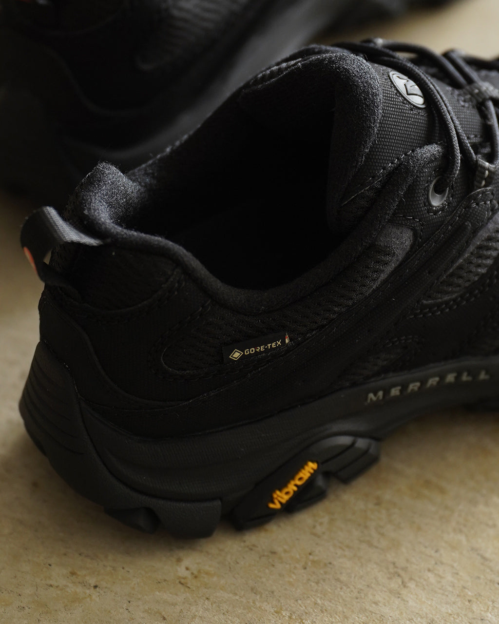 MOAB 3 SYNTHETIC GORE-TEX J500239