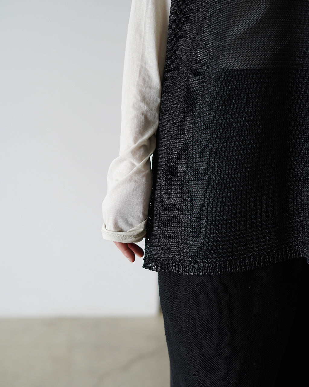 wide V neck vest 1-220062