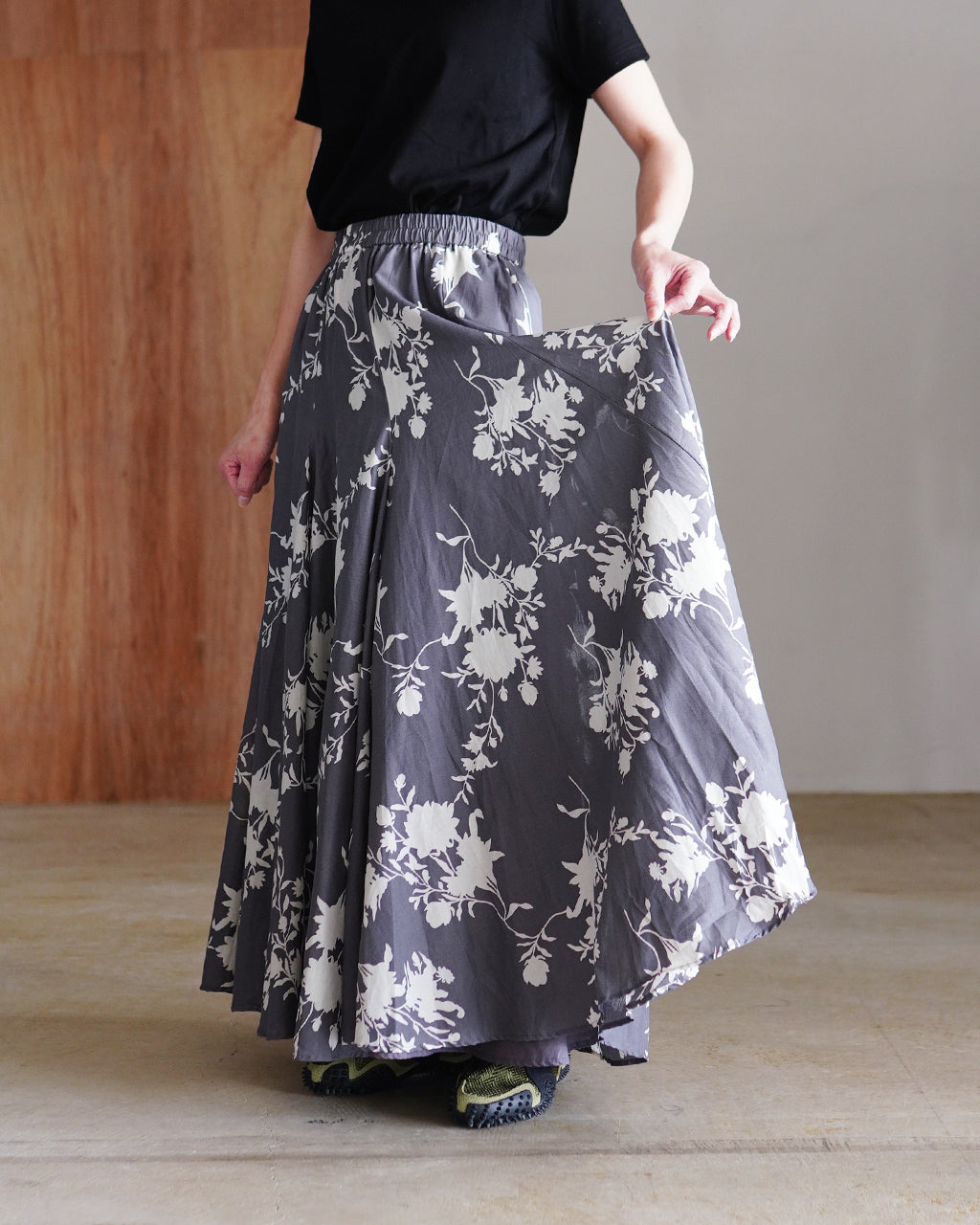 flower print volume flare skirt 2-260105