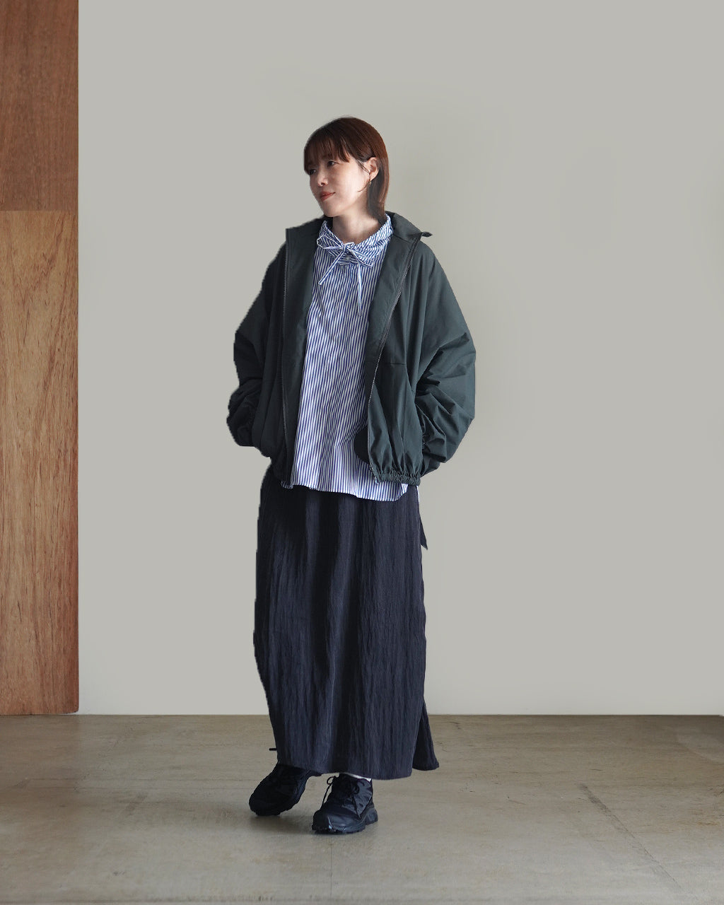 high neck zip blouson 3-270080