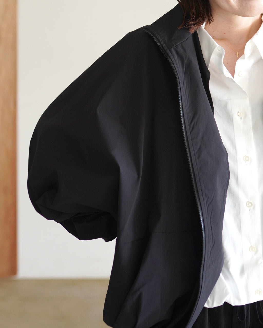 high neck zip blouson 3-270080