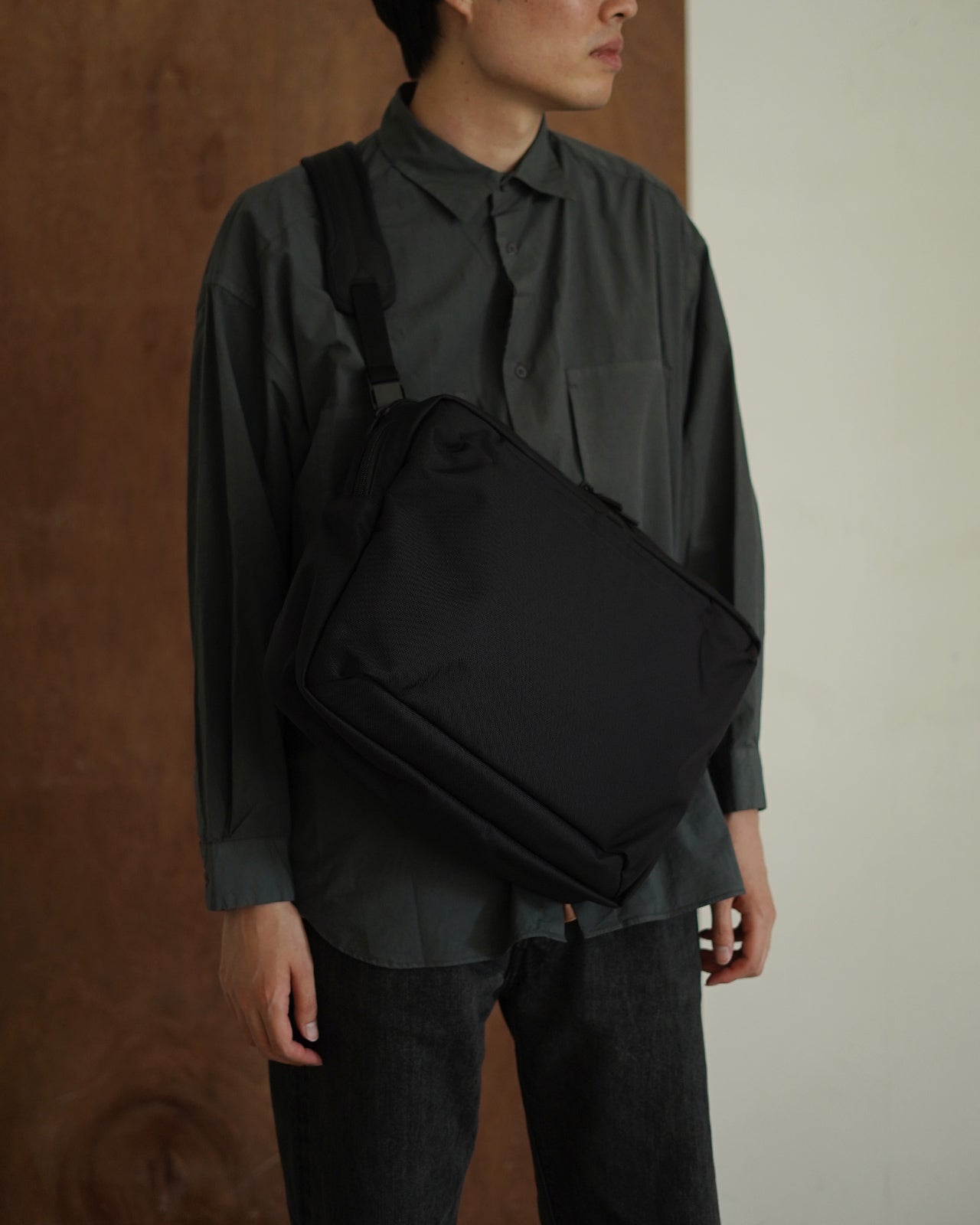 MONOLITH SHOULDER PRO L BLACK PR-4094-010