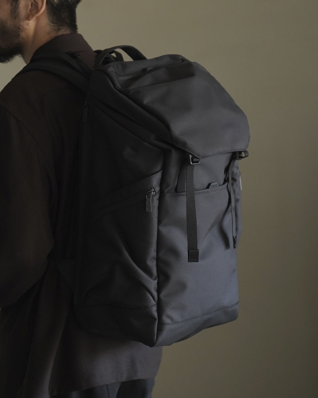 BACKPACK PRO FLAP L BLACK PR-1101