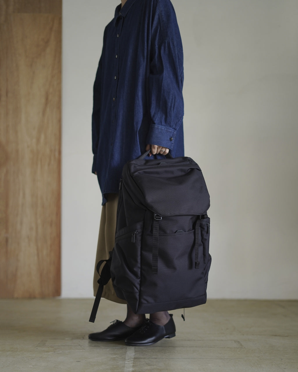 BACKPACK PRO FLAP L BLACK PR-1101