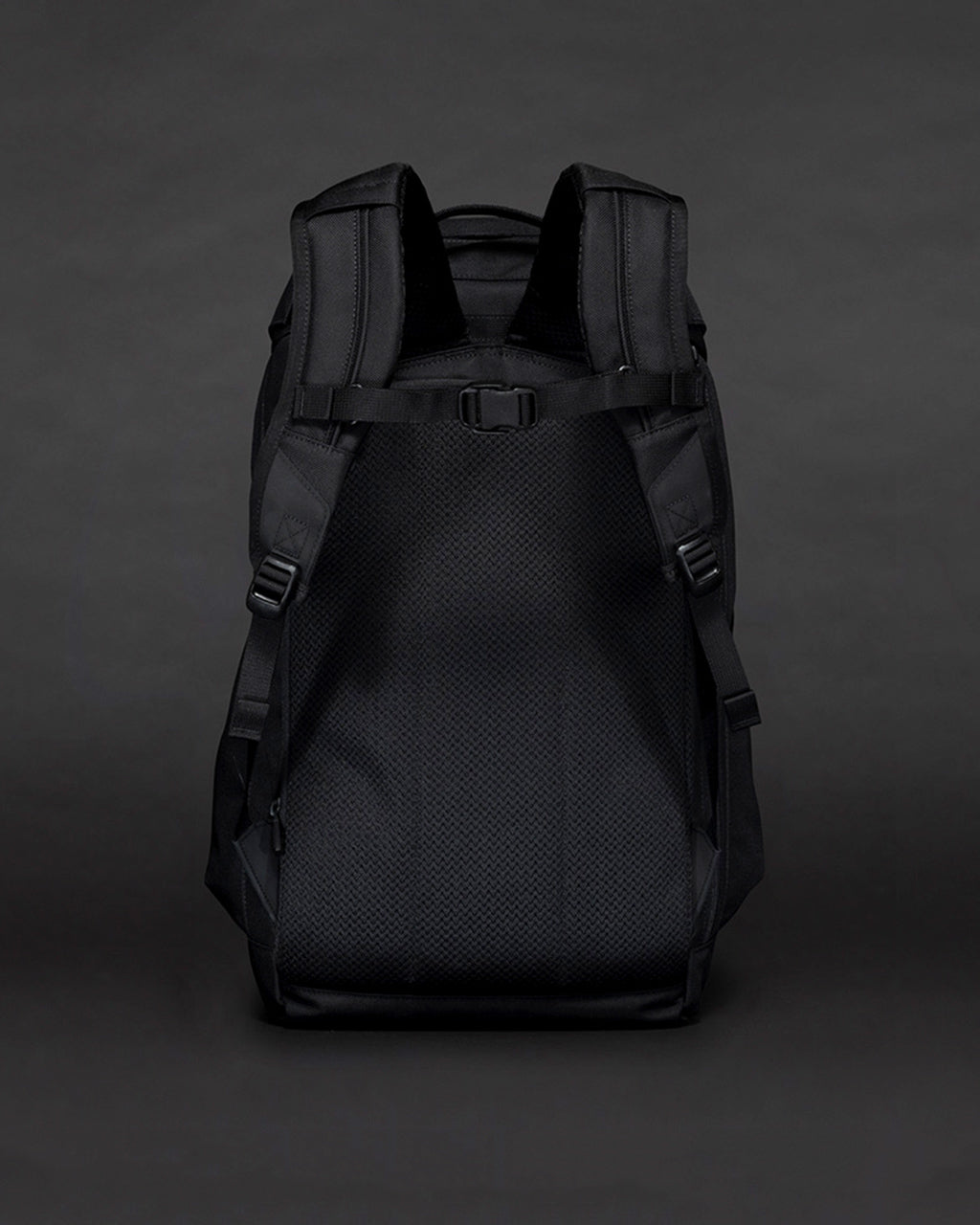 BACKPACK PRO FLAP L BLACK PR-1101