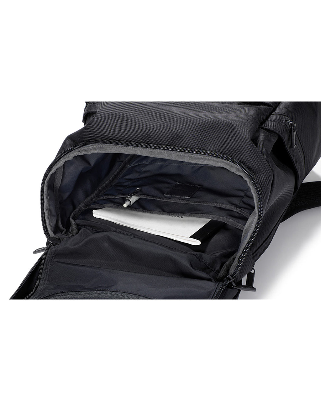 BACKPACK PRO FLAP L BLACK PR-1101