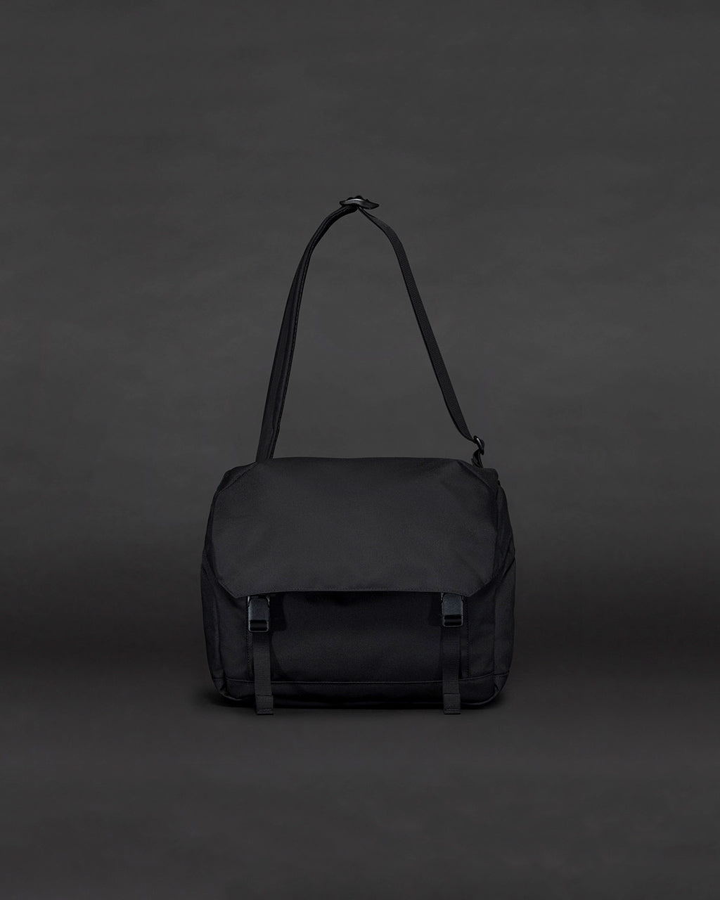 SHOULDER PRO FLAP M BLACK PR-4099