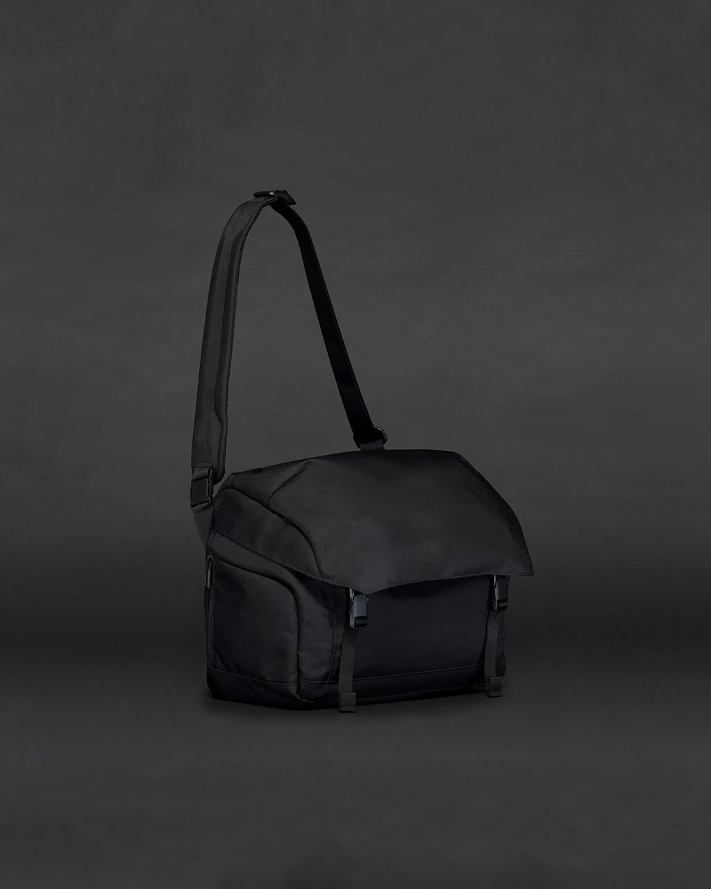 SHOULDER PRO FLAP M BLACK PR-4099