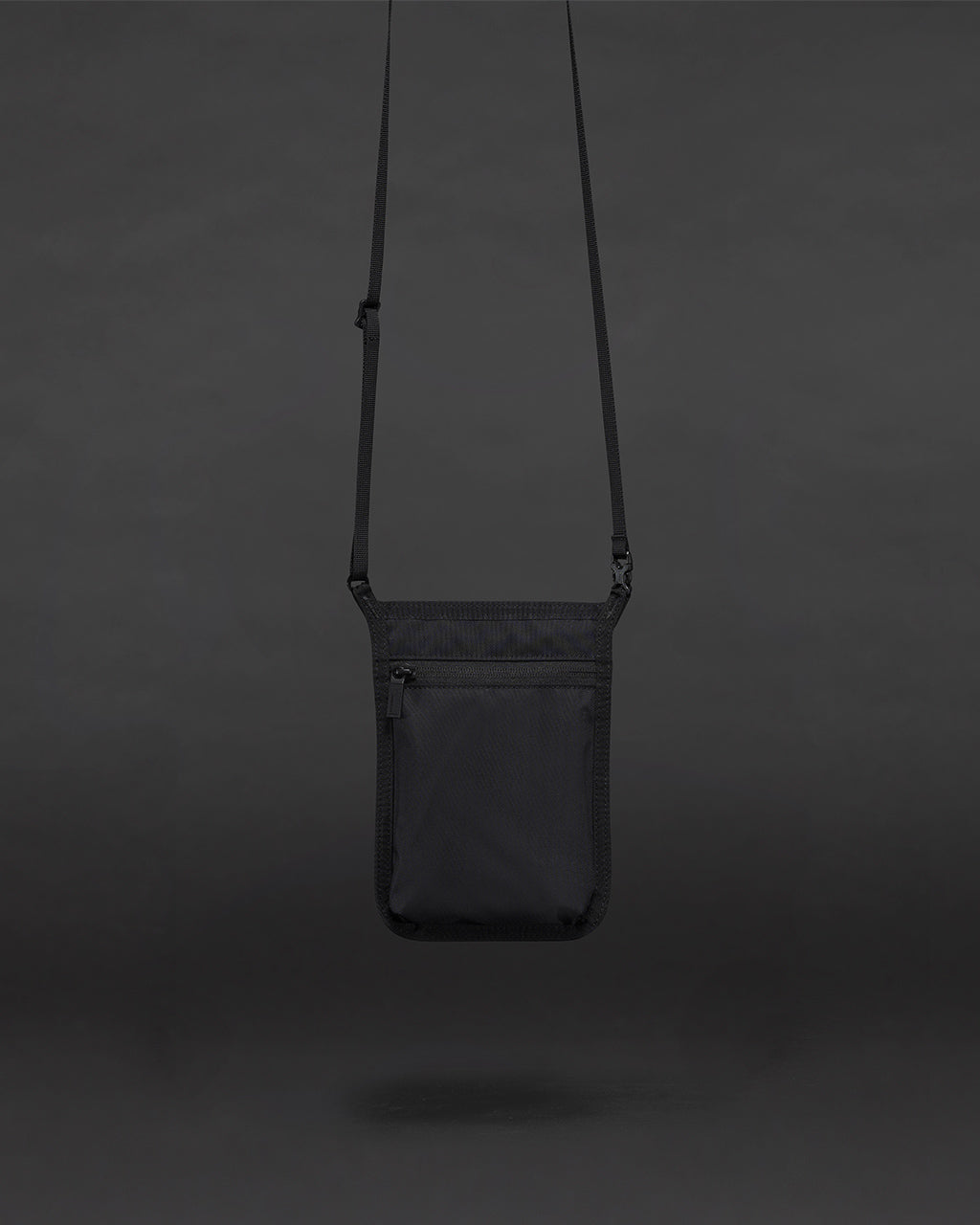 MONOLITH NECK POUCH STANDARD M BLACK SD-9089-010