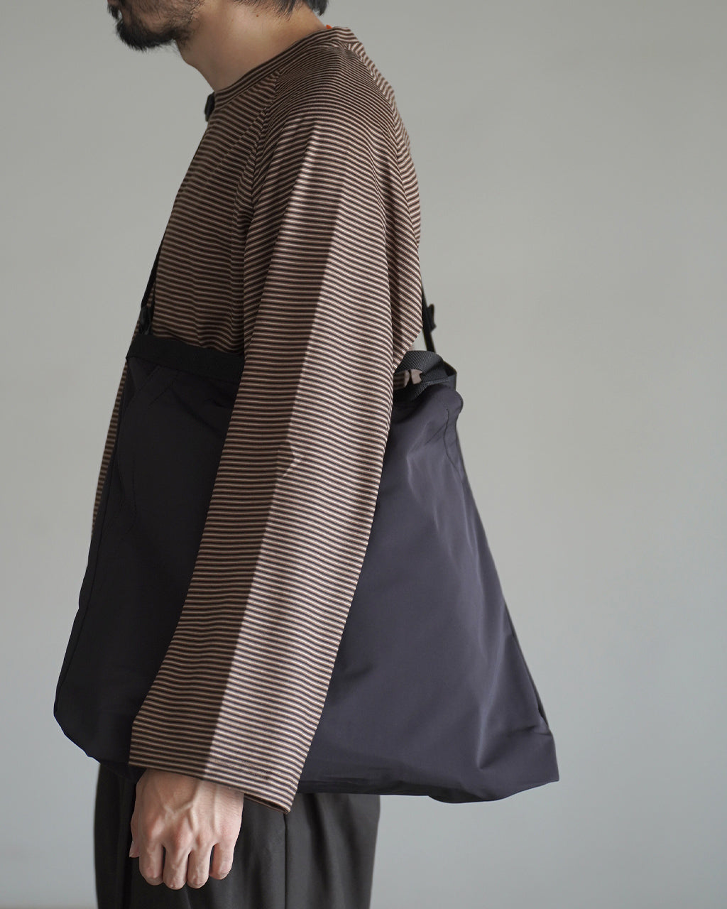 TOTE SHOULDER STANDARD Neutral L SD-3122