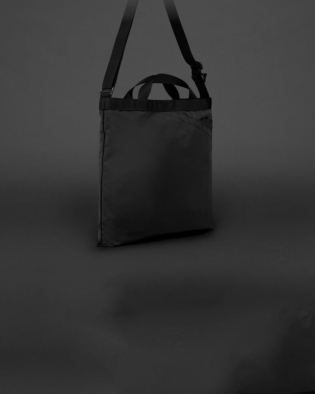 TOTE SHOULDER STANDARD Neutral M SD-3121