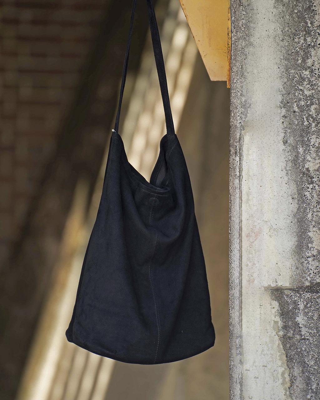 CYLINDER(L size)OIL SUEDE BLACK CYL-OBLK-1