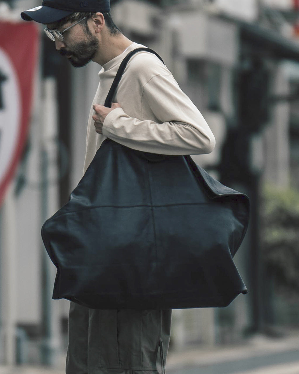 MAGNUM TOTE BLACK MAG-BLK-101