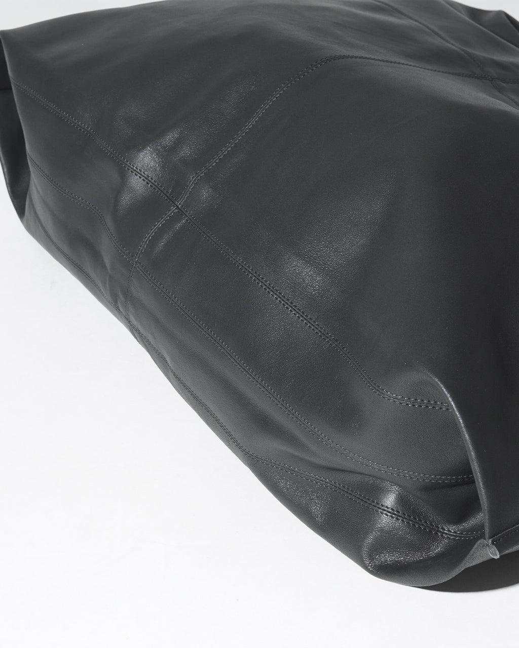 MAGNUM TOTE BLACK MAG-BLK-101