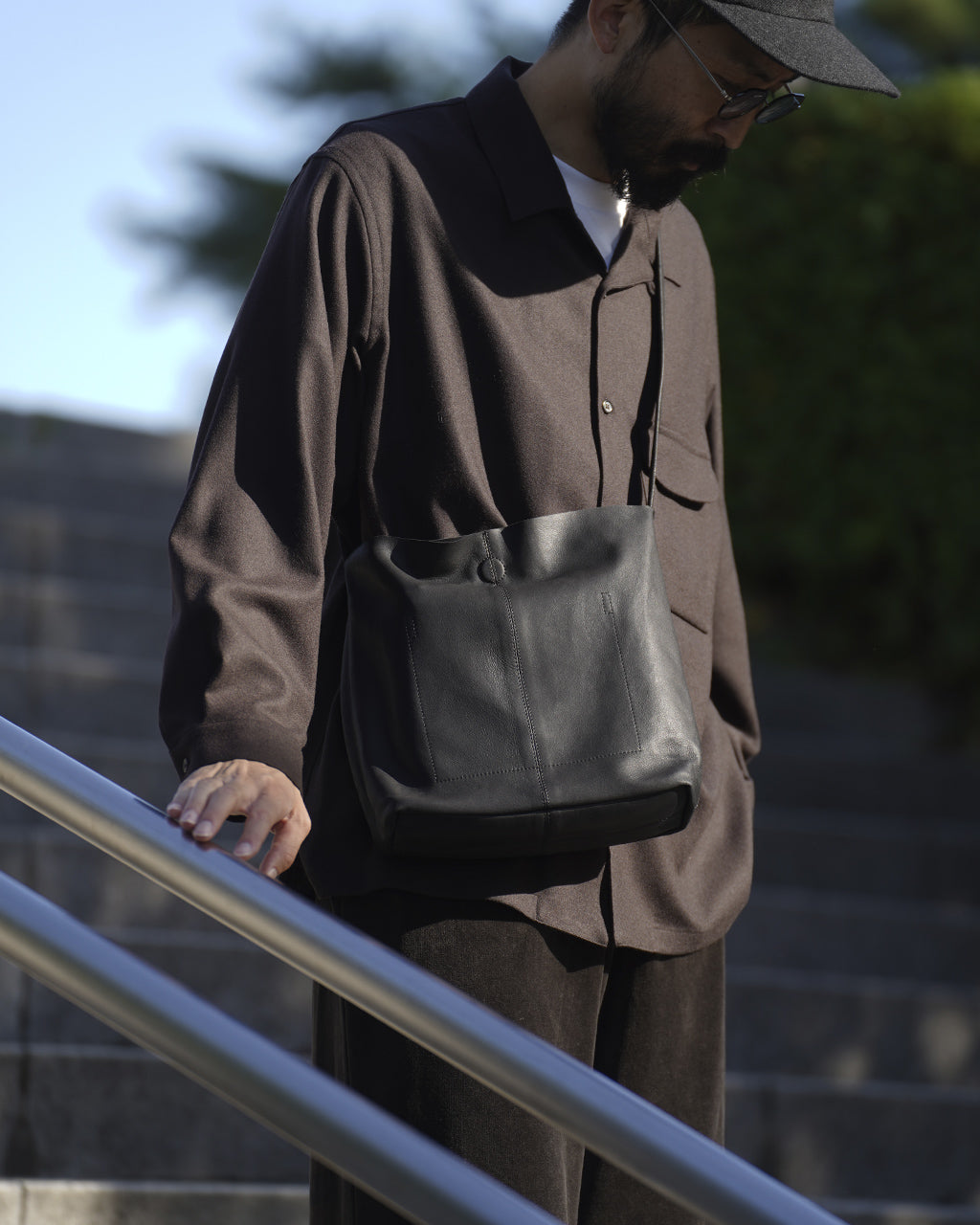 SQUARE SHOULDER SQ-BLK-1