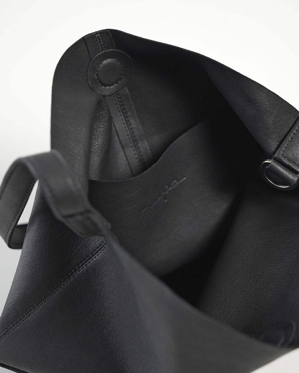 SQUARE SHOULDER SQ-BLK-1