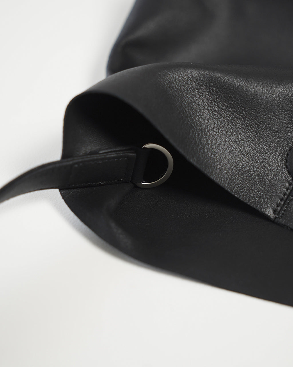 SQUARE SHOULDER SQ-BLK-1