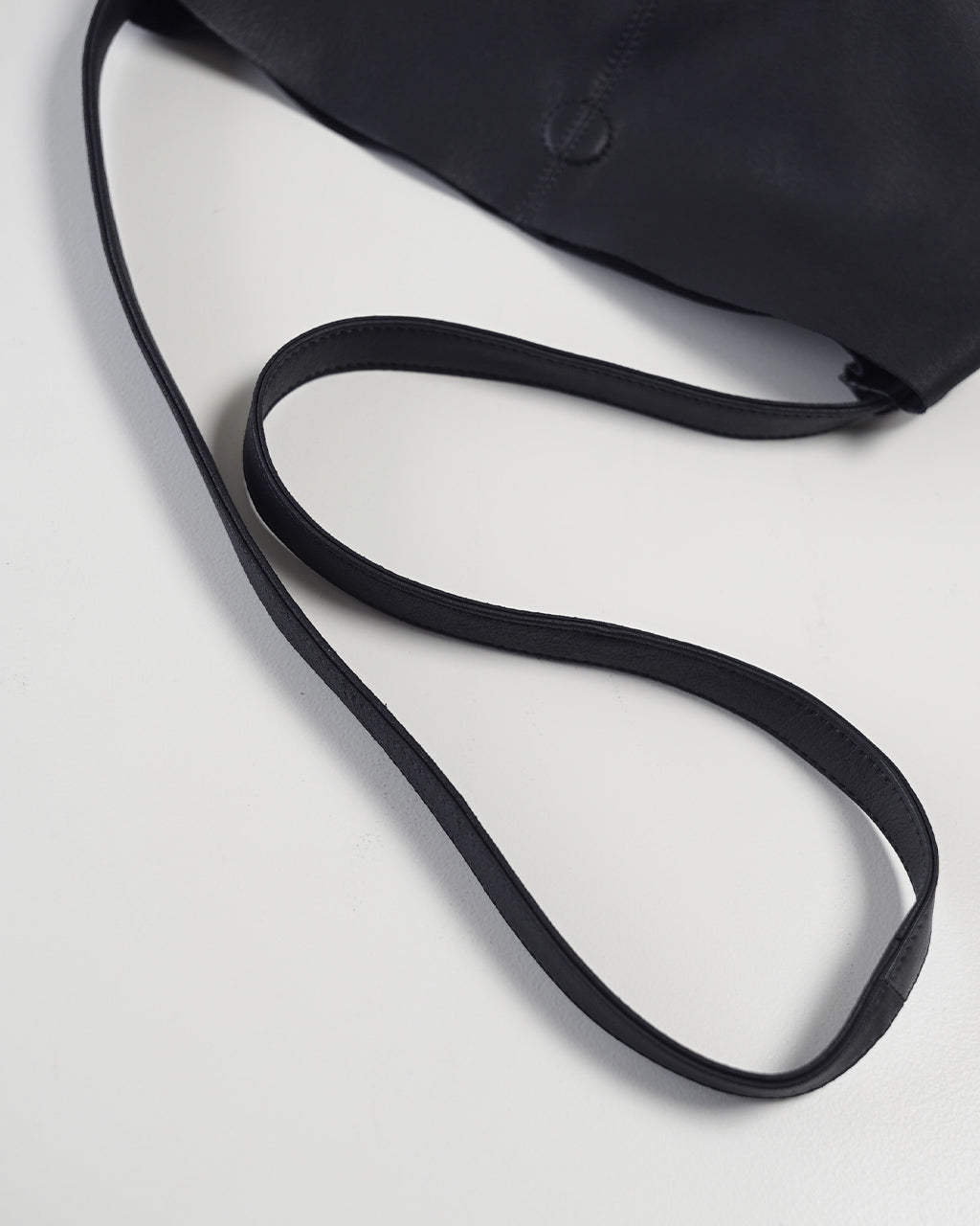 SQUARE SHOULDER SQ-BLK-1