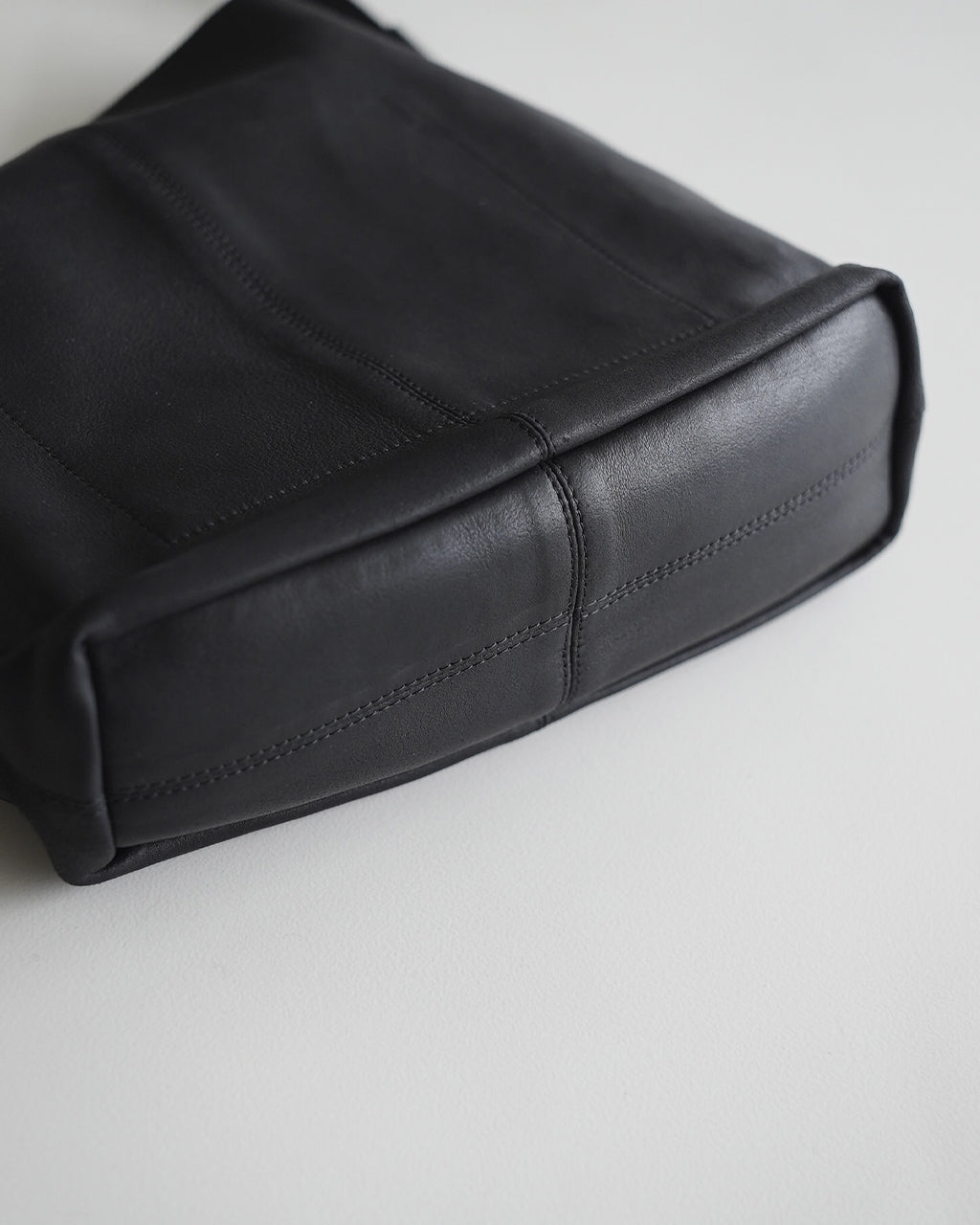 SQUARE SHOULDER SQ-BLK-1