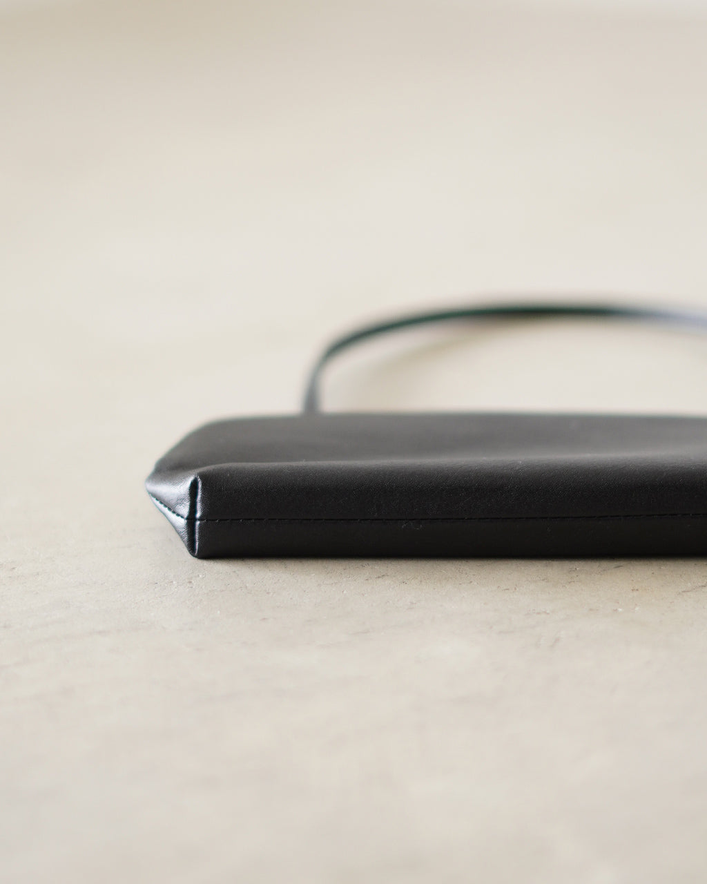 Framed One-Shoulder Bag MSA-OSG-BLK