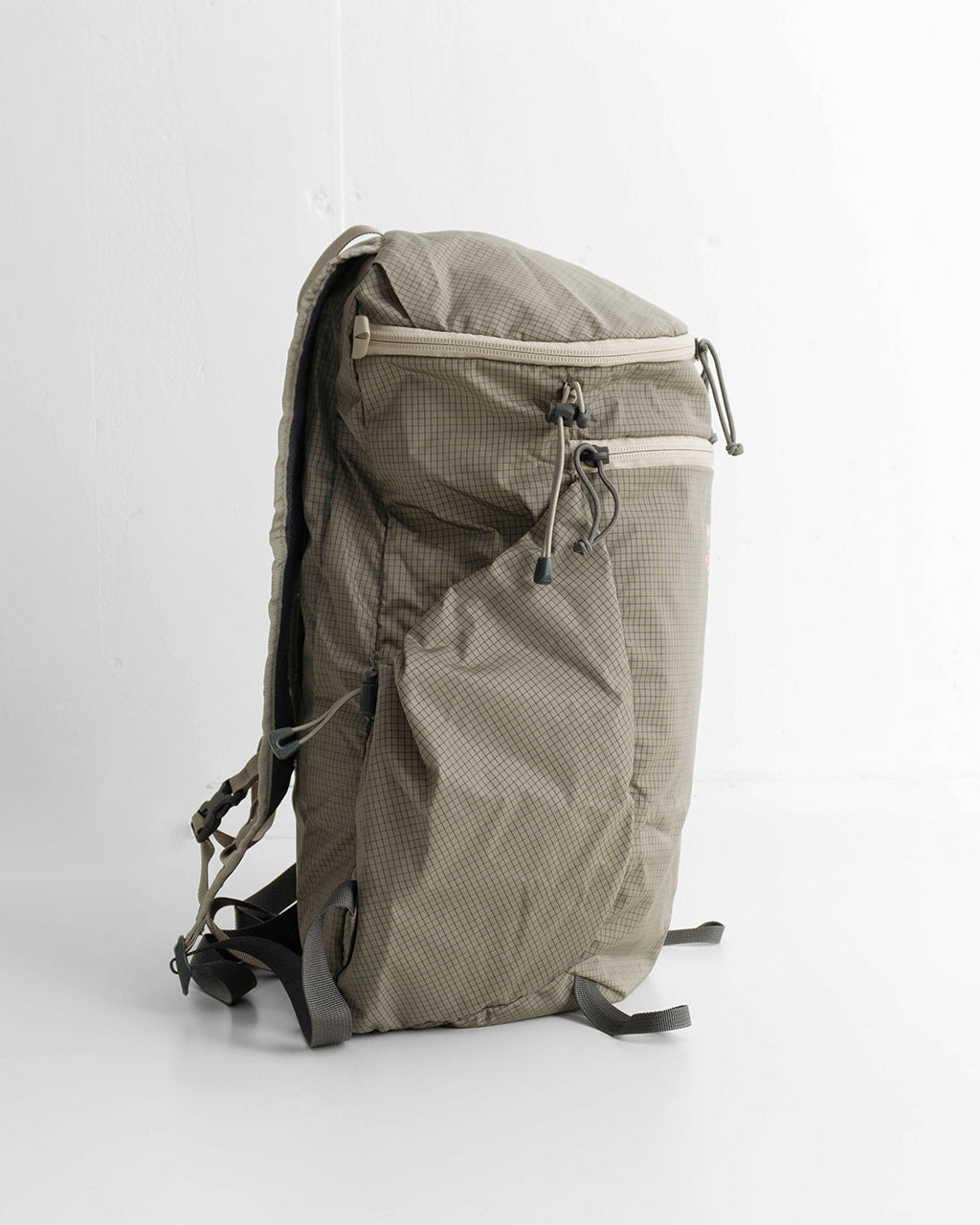 MYSTERY RANCH ミステリーランチ IN & OUT 18 サミットパック イン & アウト 18L 軽量 パッカブル ポケッタブル バックパック リュックサック 鞄 dove-113242-253-00 【クーポン対象外】
