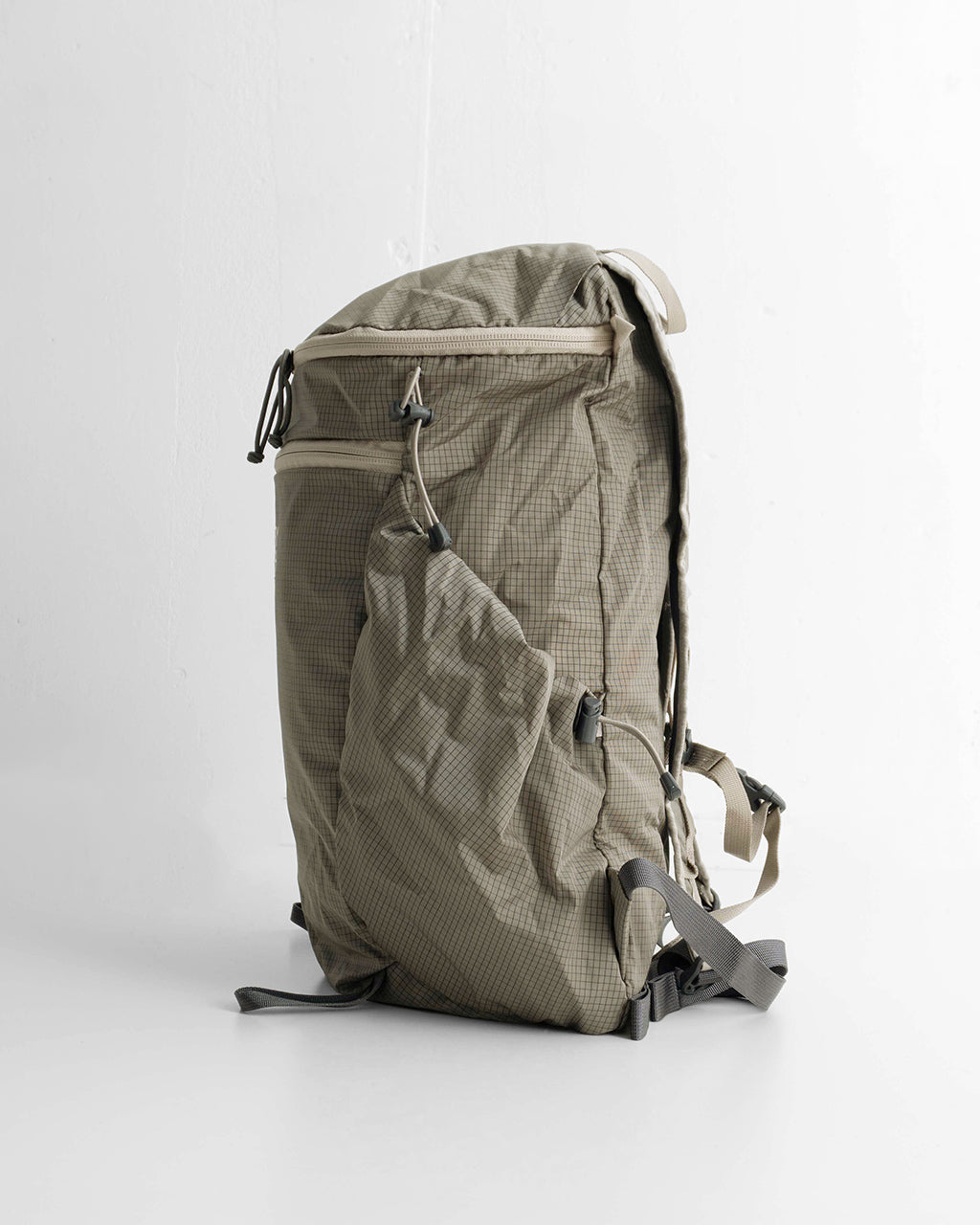 MYSTERY RANCH ミステリーランチ IN & OUT 18 サミットパック イン & アウト 18L 軽量 パッカブル ポケッタブル バックパック リュックサック 鞄 dove-113242-253-00 【クーポン対象外】