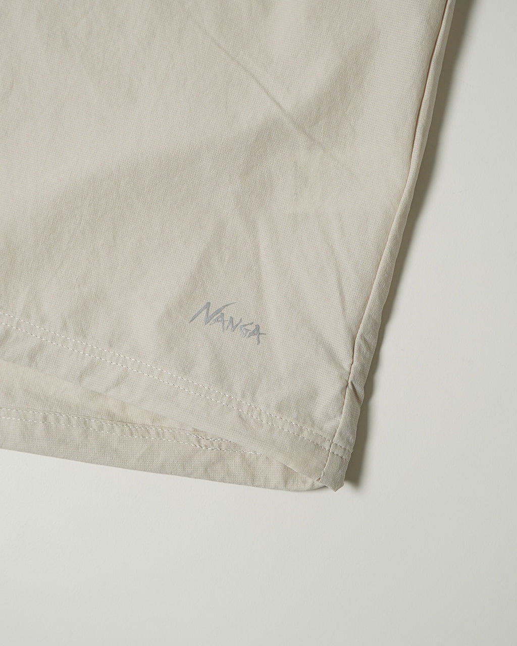 【SALE!20%OFF】NANGA ナンガ 半袖 Tシャツ DotAirR COMFY TEE コンフィーティー カットソー クルーネック 通気性 ストレッチ ファスナーポケット N2500-1J300A