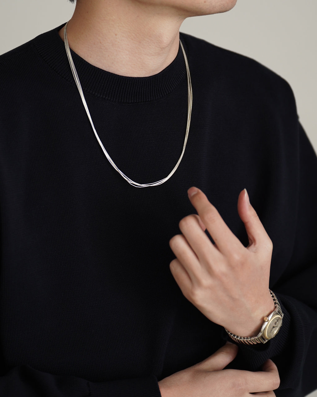 LIQUID SILVER JEWERLY NECKLACE 5st