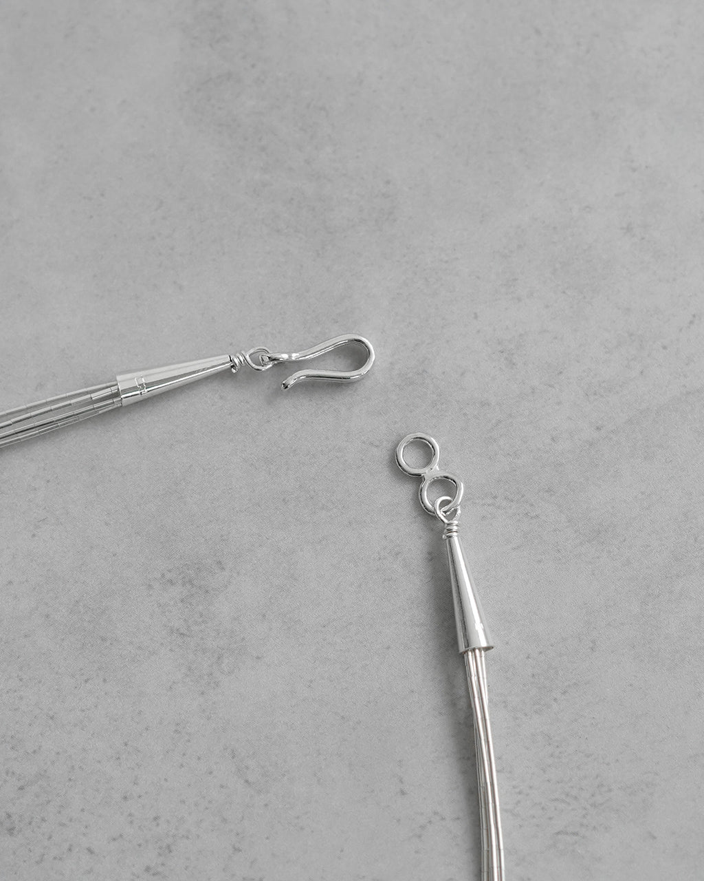 LIQUID SILVER JEWERLY NECKLACE 5st